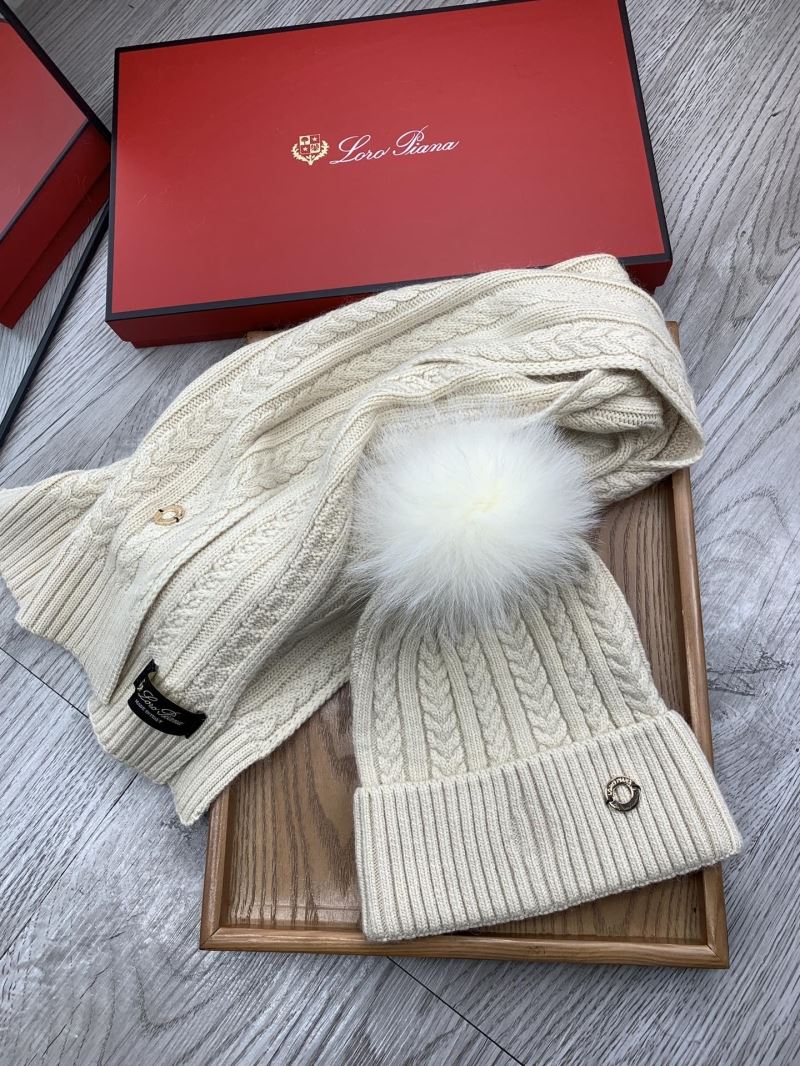 Love Piana Caps Scarfs